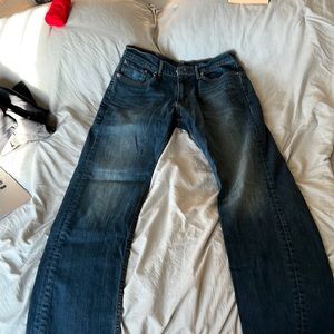 Mens Levi 33 x32 jeans
